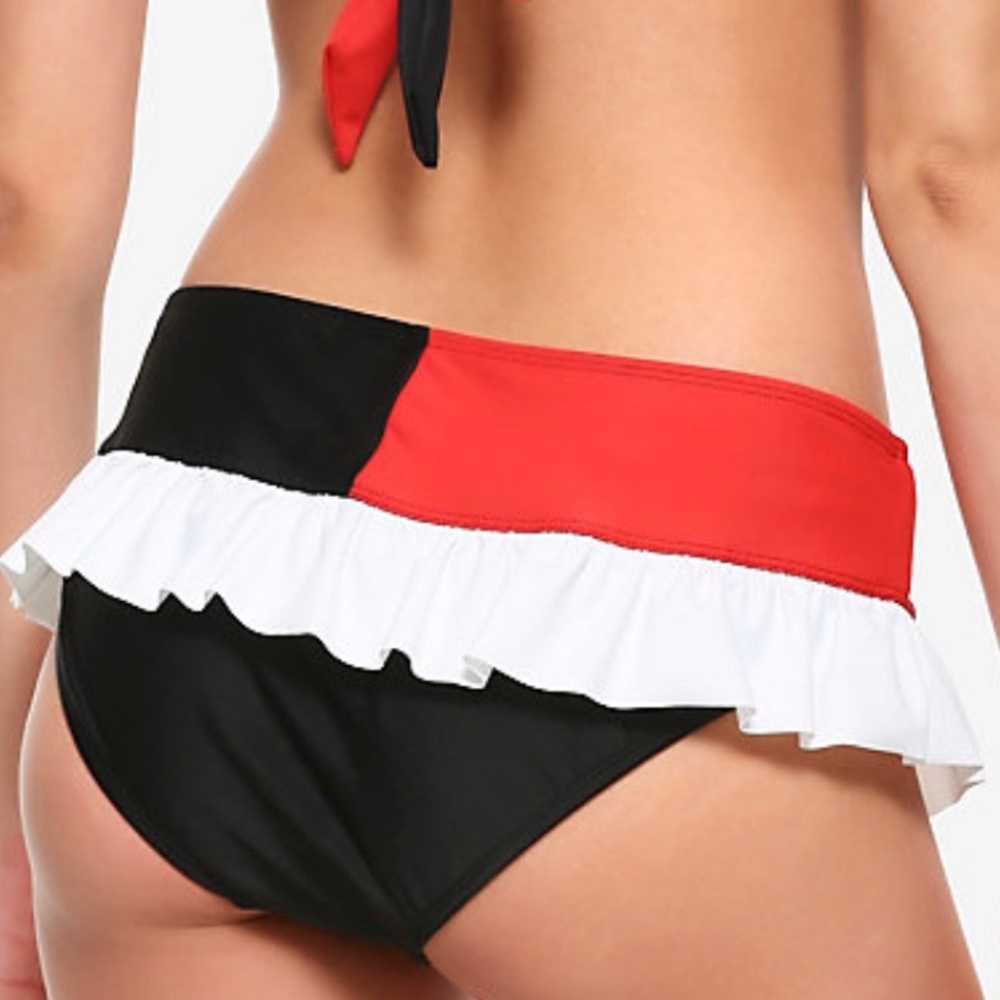 ❤️DC Comics‎ Harley Quinn Swim Skirt Batman🖤 - Picture 3 of 6